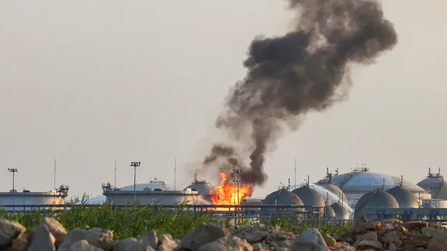Yemen's Houthi movement attacks Saudi Aramco facility in Riyadh with missiles and drones