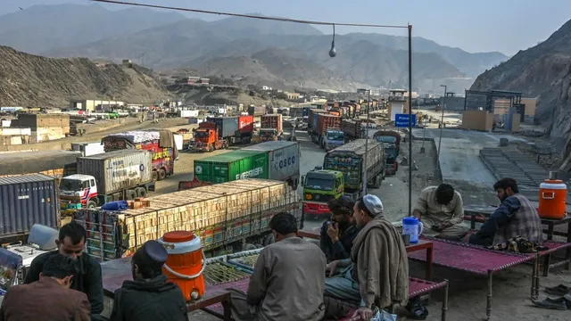 Border closure devastates Afghan and Pakistani economies