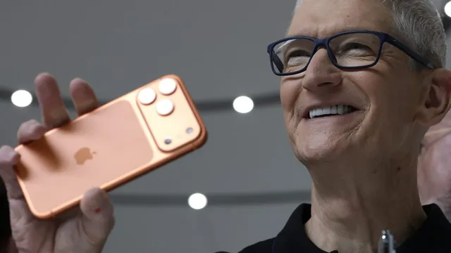 Apple's AI strategy drives up prices for consumers