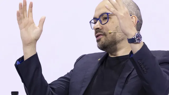 Demis Hassabis steps down as CEO of DeepMind amid leadership changes
