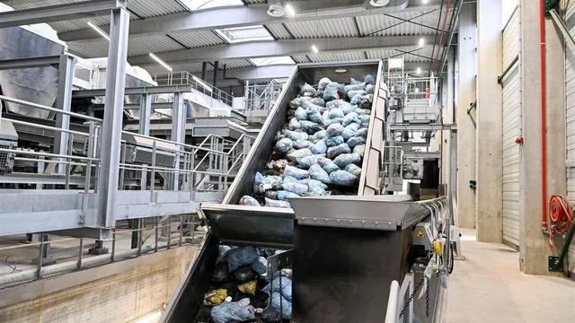 Massive fire at Galloo recycling plant sends smoke across Belgium