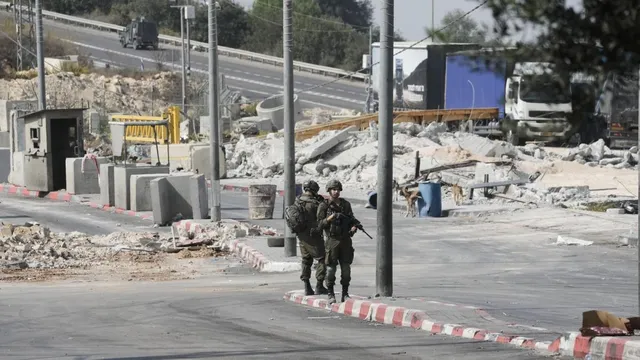 Israeli Army Imposes Lockdown in West Bank on Election Day
