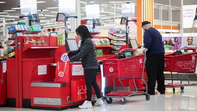 Target cuts 500 jobs while boosting store staffing