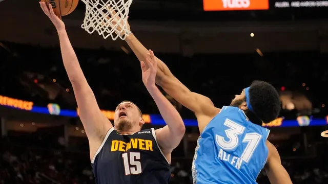 Nikola Jokic leads Nuggets to victory over Warriors with 38 points