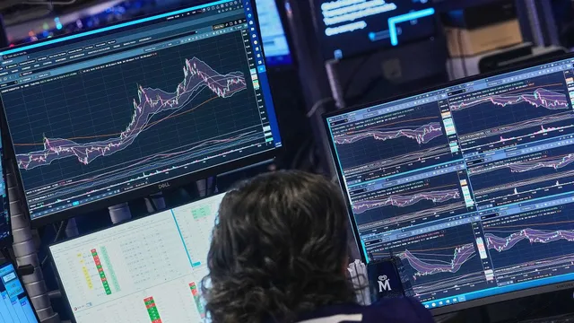 Trump denies involvement as DOJ subpoenas Federal Reserve amidst investigation