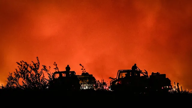 Over 300,000 flee as wildfires devastate France and Spain