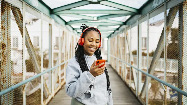 Winamp reinvents itself with new media player and Deezer partnership