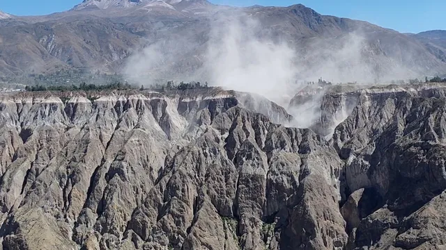 Magnitude 6.7 earthquake injures two and damages homes in Peru