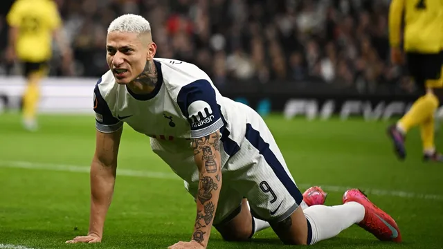 Tottenham secures last-16 place in Europa League amid season struggles