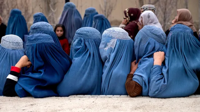 Afghan refugees face forced repatriation as Pakistan debates their fate