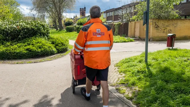 Delivery drivers ‘more popular than posties’