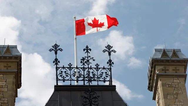 US hits Canada with 50% tariffs after trade talks collapse