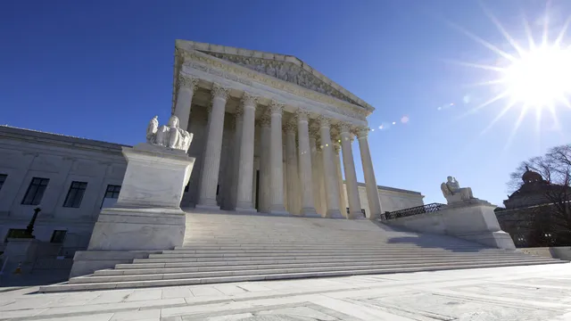 Supreme Court decisions swayed by young clerks after happy hour