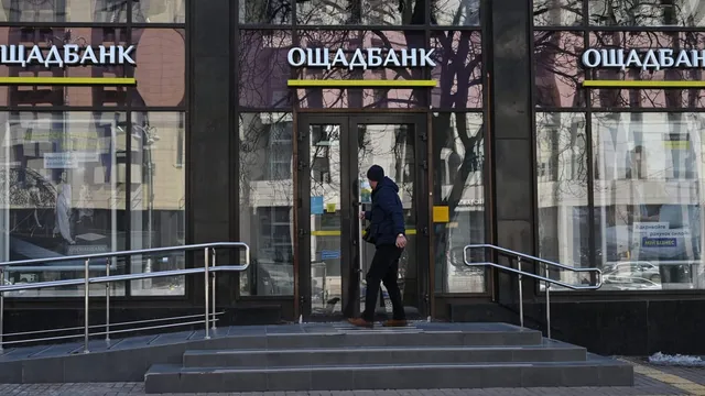 Hungary seizes millions from Ukrainian bank convoy amid tensions