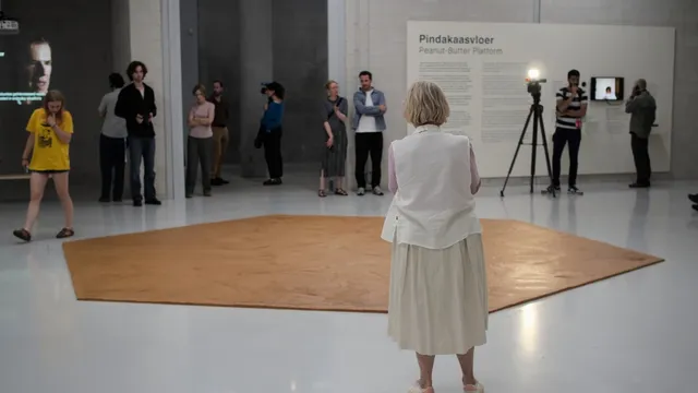 Peanut butter floor tribute honors late artist Wim T. Schippers
