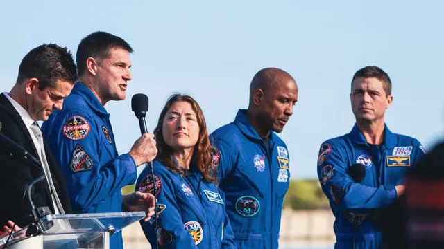 NASA plans April launch for Artemis II mission around the moon