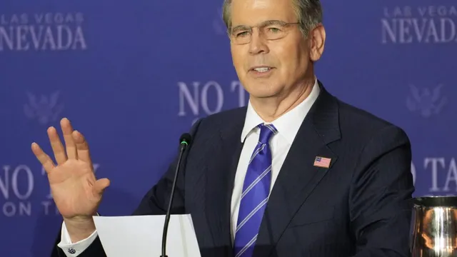 US extends Russian oil sanctions waiver, easing pressure on global markets