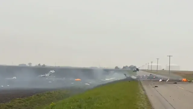 Tragic plane crash in Illinois kills all four on board