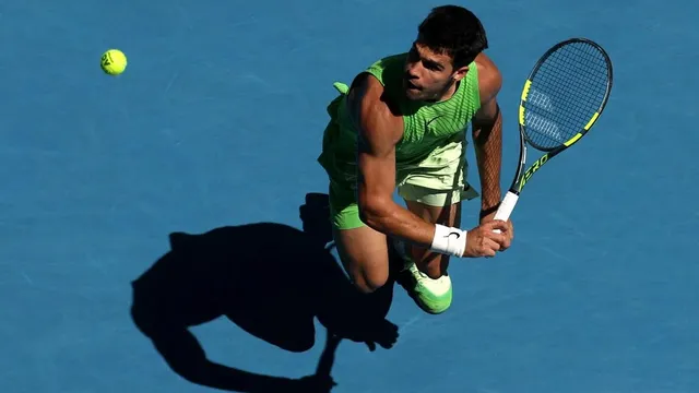 Carlos Alcaraz shines in dominant Australian Open performance