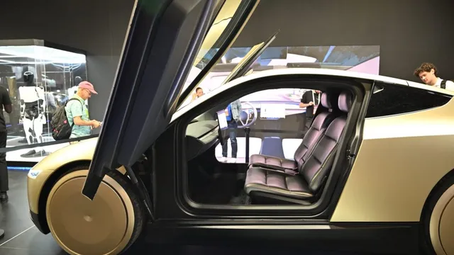 Tesla launches autonomous Cybercab service in Austin