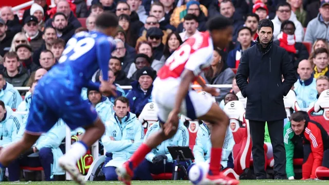 Arsenal defeats Chelsea 1-0, reviving title hopes