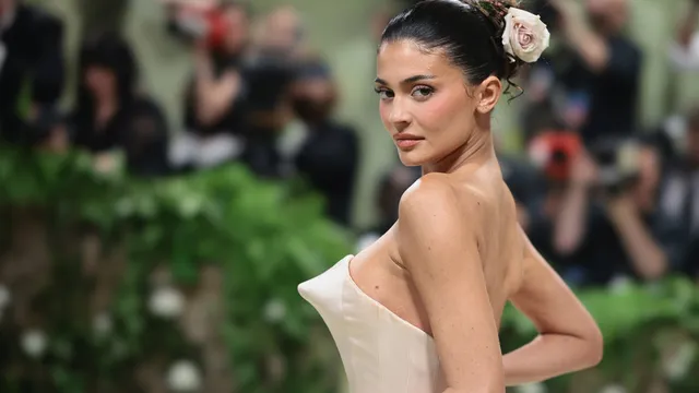 Kylie Jenner finds relief through controversial stem cell therapy
