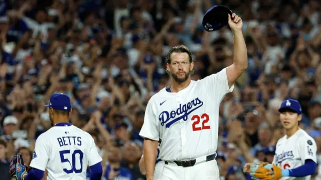 Clayton Kershaw crosses 3,000 strikeouts milestone at Dodger Stadium