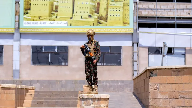 Houthis escalate tensions, risking all-out war with Saudi Arabia