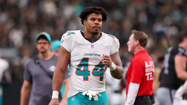Miami Dolphins edge rusher Chop Robinson sidelined for Week 2 due to concussion