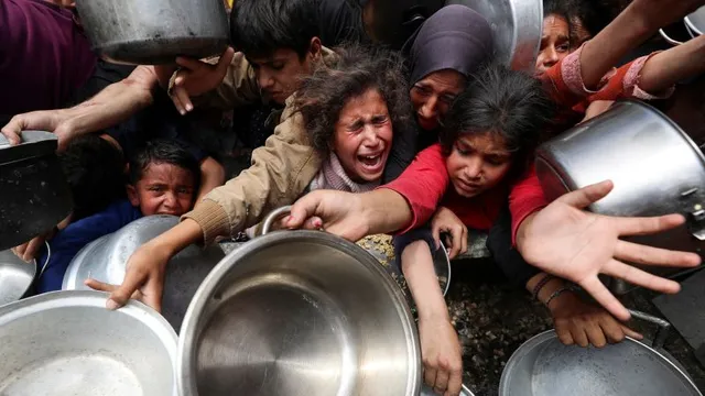 Gaza Humanitarian Foundation plans to deliver 300 million meals amid aid challenges