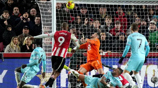 Igor Thiago leads Brentford to dramatic win over Burnley