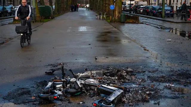 Brussels police ramp up security after recent fireworks attacks