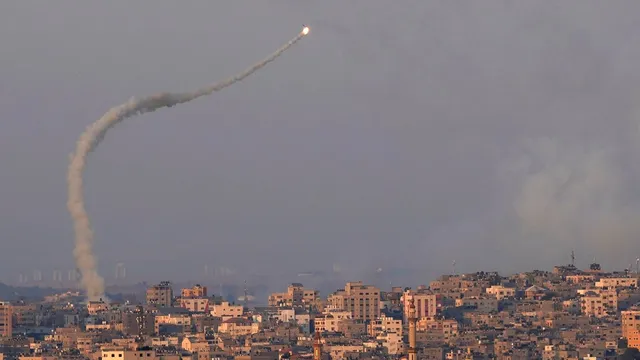 Israel intercepts rocket from Gaza amid rising tensions