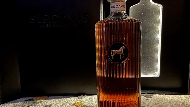 Whiskey Of The Week: SirDavis American Whisky