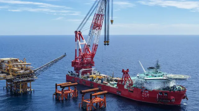 China completes main structure of first offshore platform for injecting CO2 into subsea gas fields