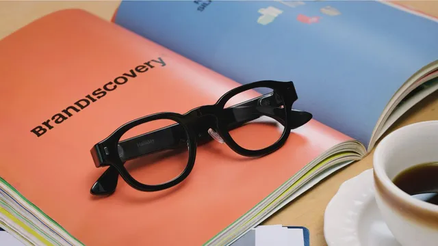 Halliday's G2 glasses summarize meetings without video