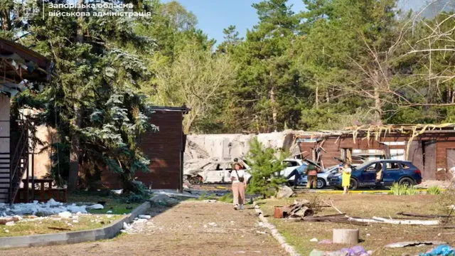 Russian strikes on Ukraine's Zaporizhzhia and Chernihiv regions injure six people
