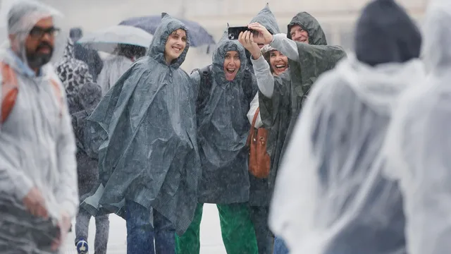 UK braces for severe weather with 70mph winds and heavy rain