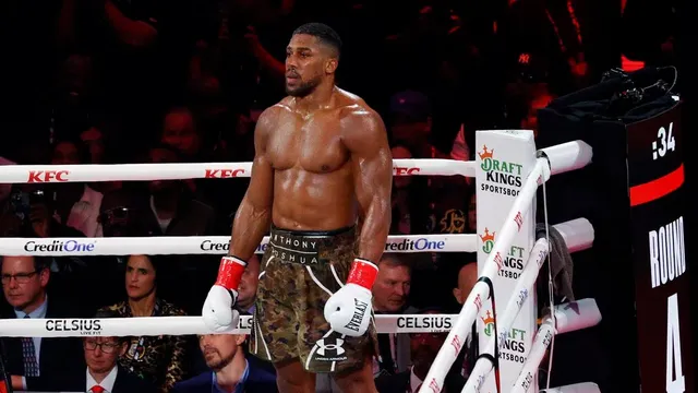 Anthony Joshua mourns friends lost in tragic car crash