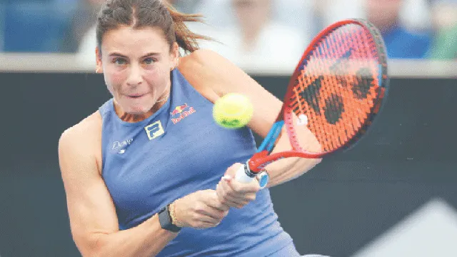 Top seeds Pegula, Paul surge into Adelaide semis