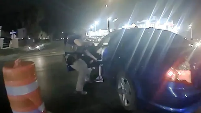 ICE agent shoots unarmed US citizen during traffic stop in Texas
