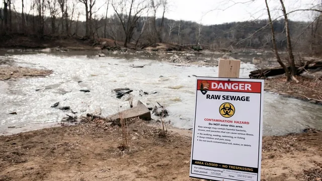 Sewage erupts after pipe failure, causing pollution in Potomac River
