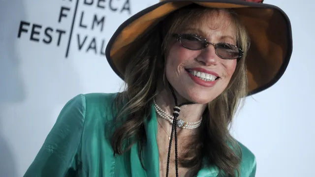 Carly Simon reveals her Parkinson's diagnosis and its impact on her life