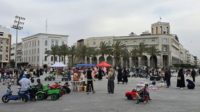 Escalating violence in Tripoli claims lives as key commander is killed