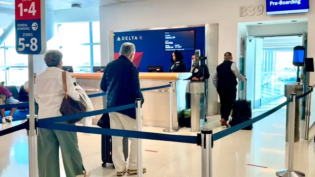 Airlines increase baggage fees to offset rising fuel costs