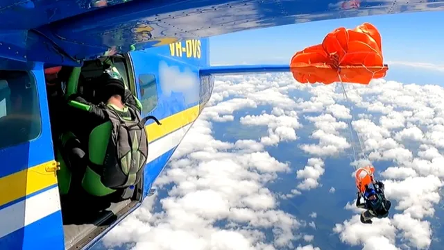 Skydiver cuts free from plane after early parachute deployment
