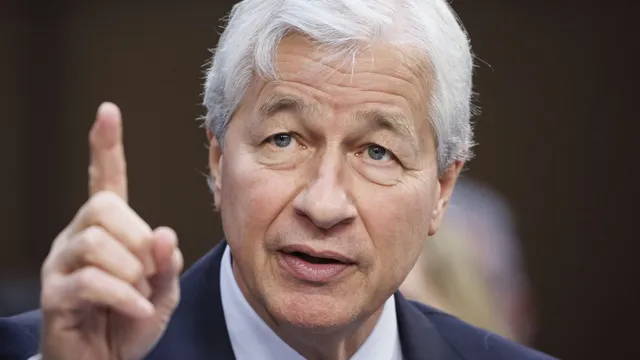 Jamie Dimon urges Gen Z to listen more for success