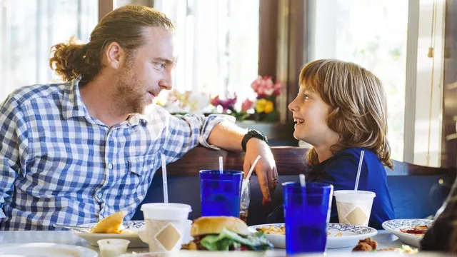 Millennial dads spend big bucks on holiday gifts despite budget pressures