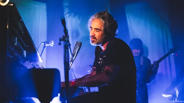 Patrick Watson's song breaks record as first French track to hit 1 billion streams