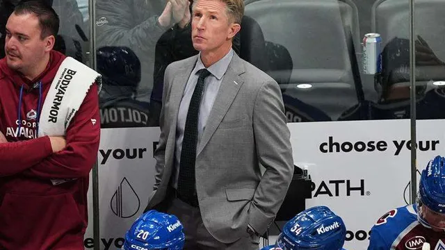 Dave Hakstol takes charge of Arizona State hockey amid player collapse investigation